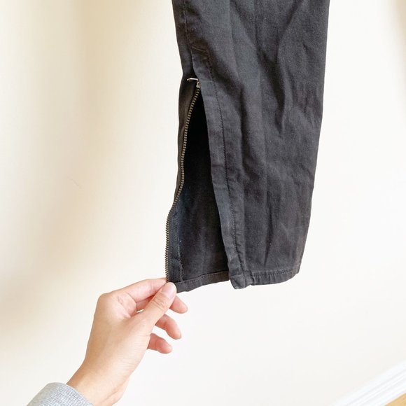 ARITZIA | TNA BLACK/GRAY CARGO PANTS - Picture 7 of 8
